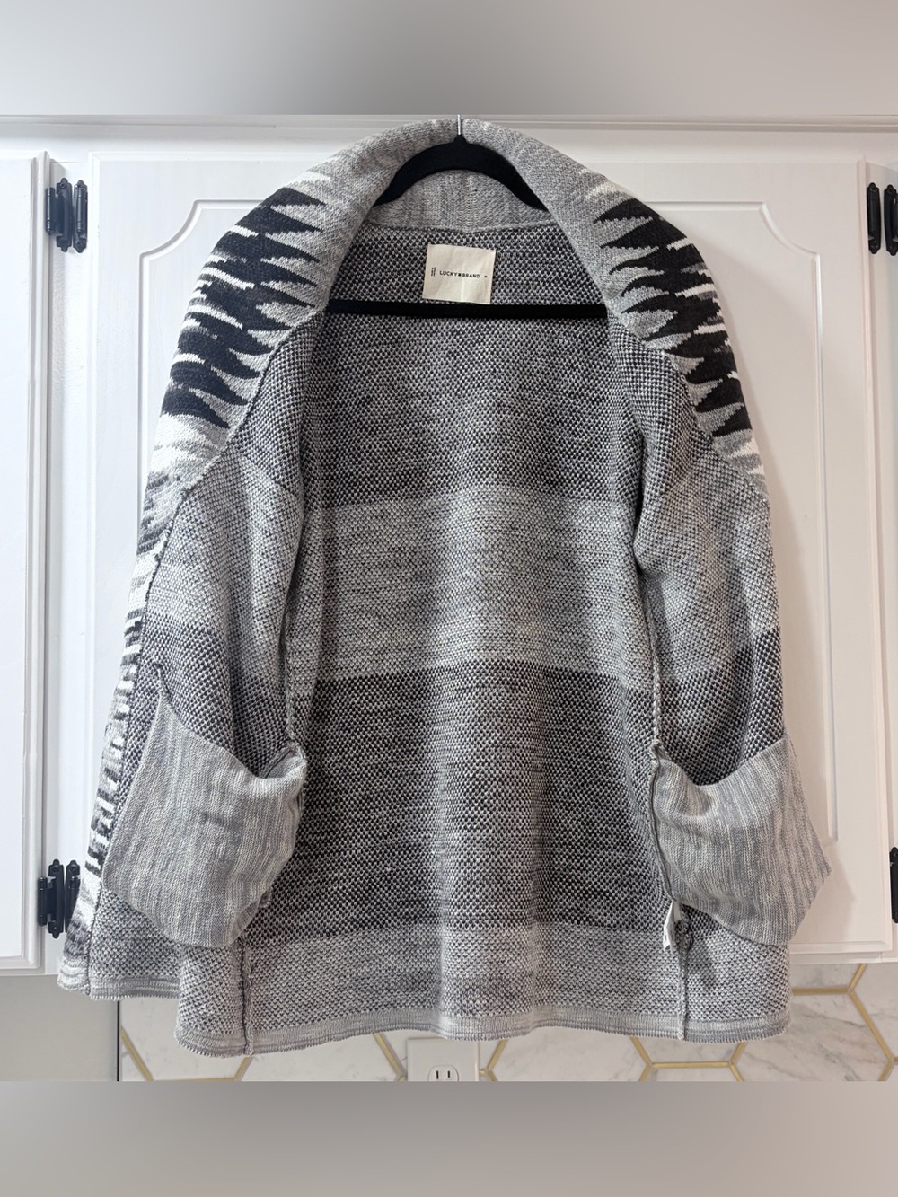 Lucky Brand 100% Cotton Shawl Collar Cardigan Grey Black Geometric Sweater M - Picture 6 of 10